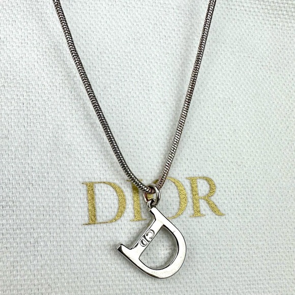 Christian Dior Silver Necklace with pendant. Vintage preowned. GREAT GIFT! - Picture 3 of 6